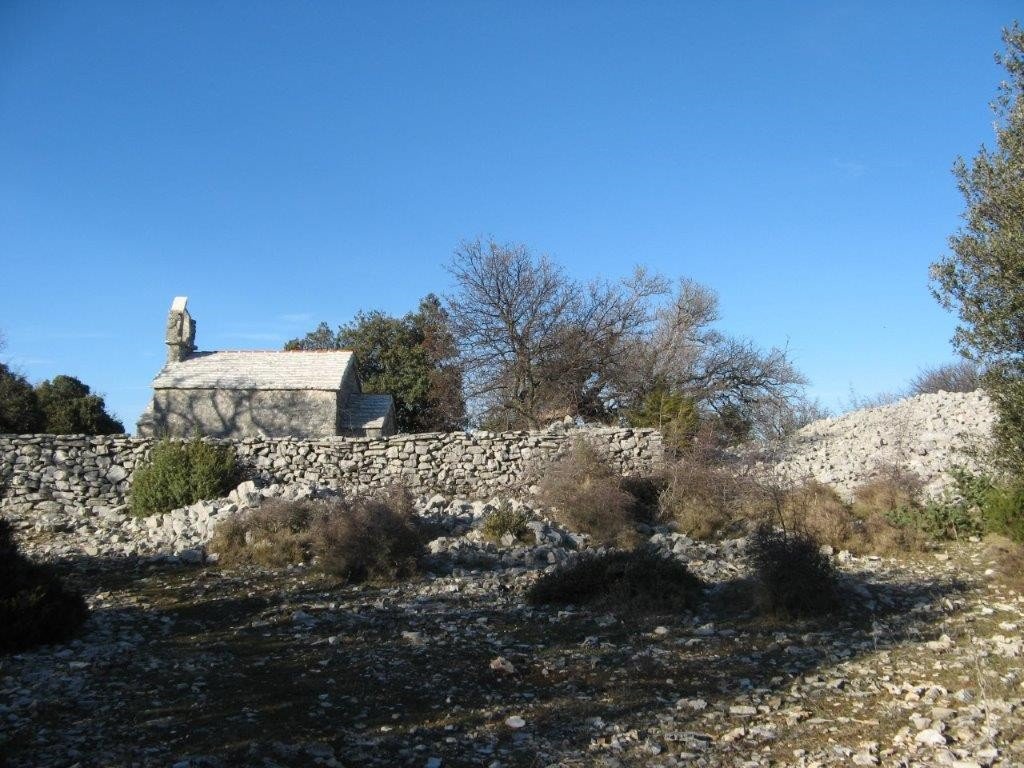 Kosciol sw michala gornji humac