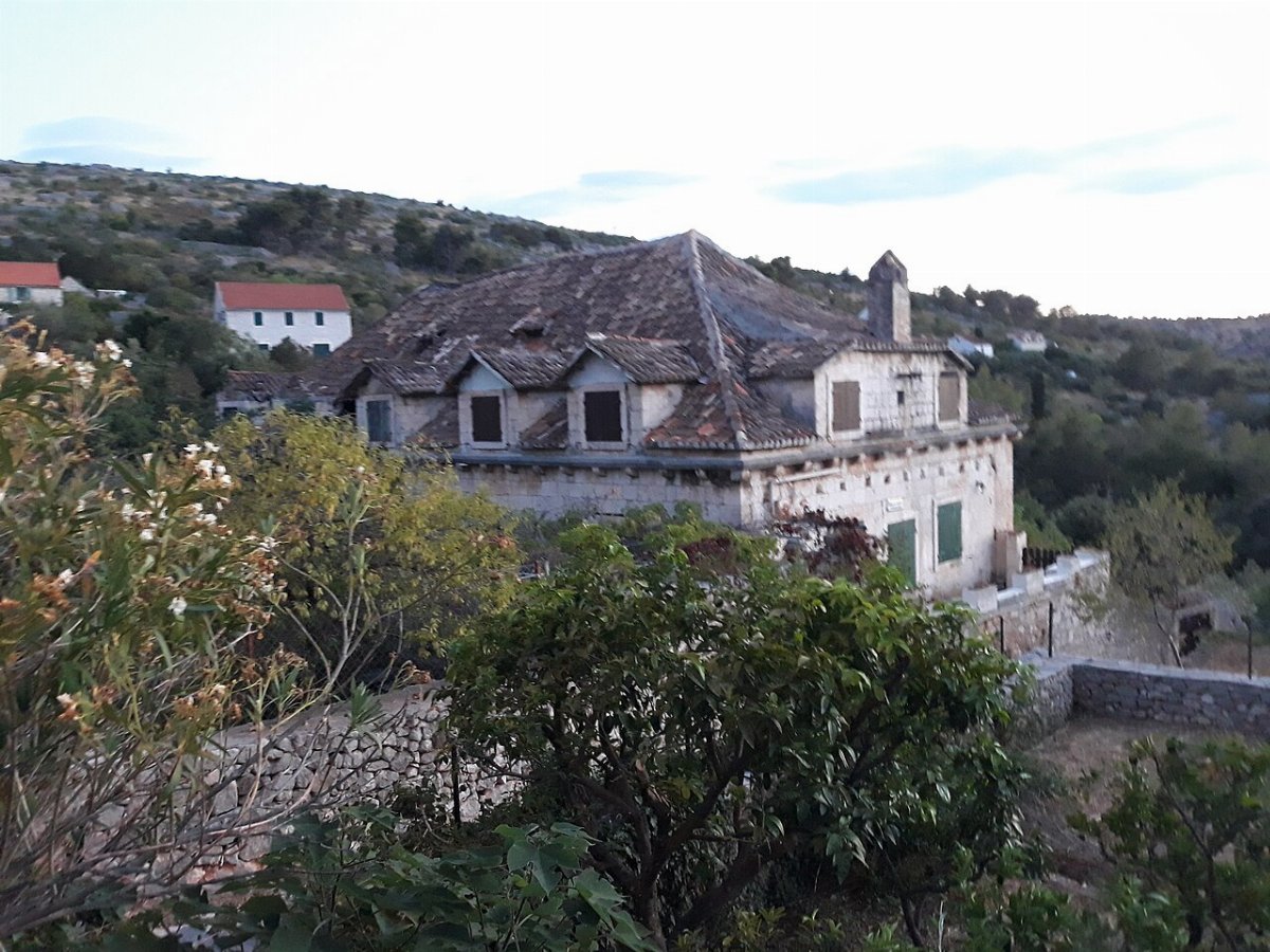 Dom cerinic gligo bobovisca